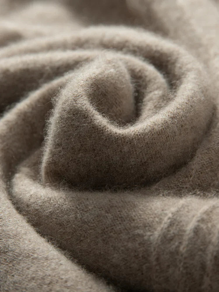 100% CASHMERE SWEATER